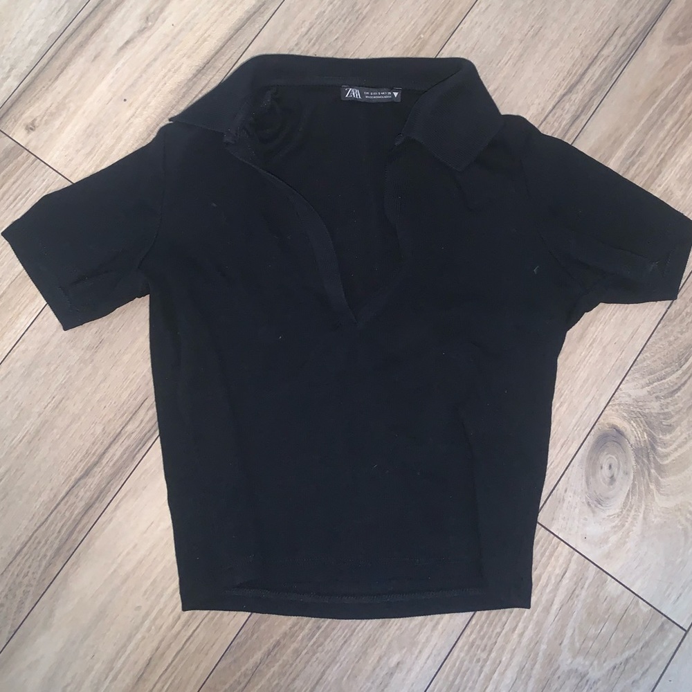 Cropped collard top
